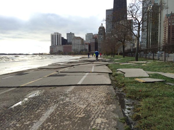 Picture showing the Chicago Lakefront Path with large cement pieces eroding